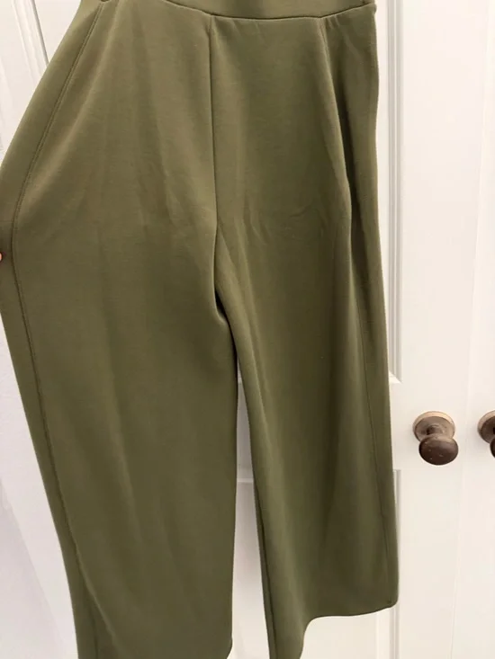 Olive Green Full-Zip Jacket and wide leg pants with Black Accents - Picture 5 of 6